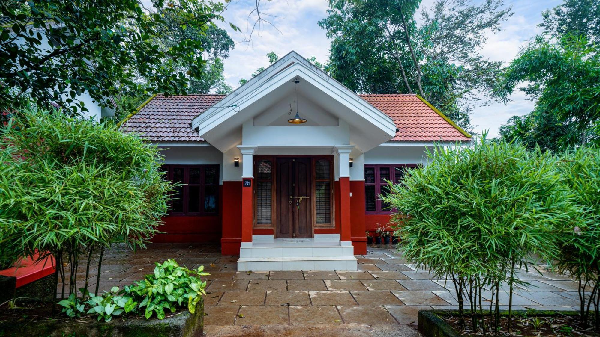 Vythiri Holiday Resort, Wayanad Bagian luar foto